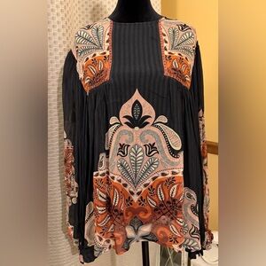 Blank Anthropologie Black and Rust Printed Peasant Blouse
